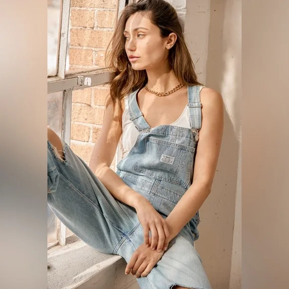 LEVIS Retro/Vintage Style Light Wash Distressed Denim Overalls - Picture 4 of 15